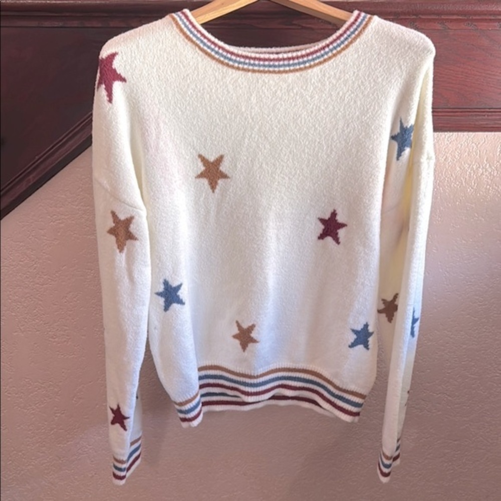 Star Patterned Sweater Cream w/ Multicolor Stars 4th of July Patriotic Sweater